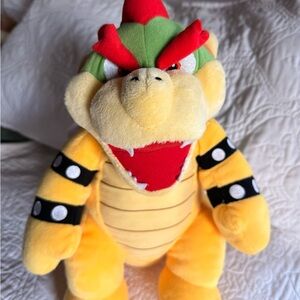 Build-a-Bear Bowser King Koopa Nintendo Super Mario Bros 2021 Plush.
